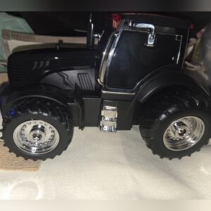 Black and Silver Portable Speaker